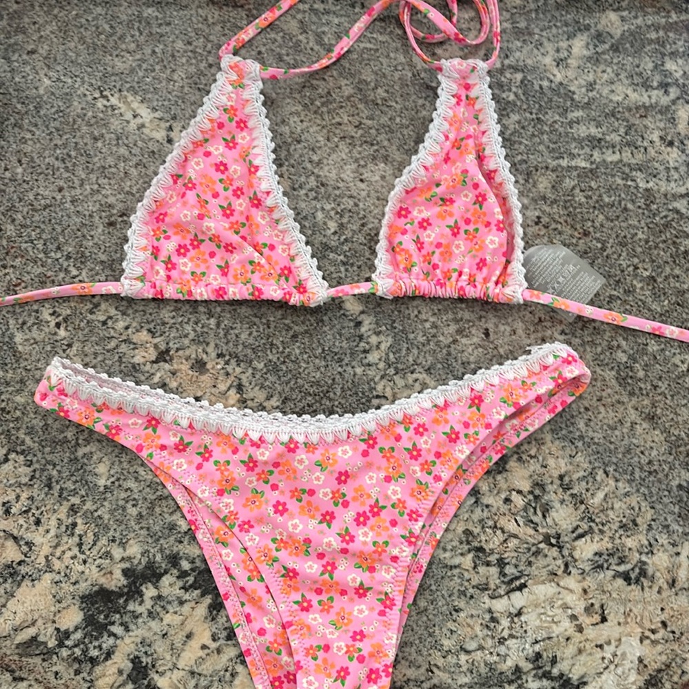 kulani kinis bikini set